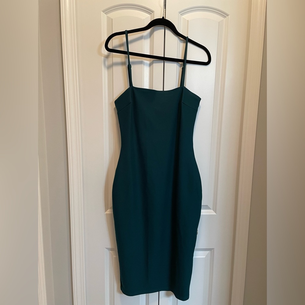 Lulus body con dress - dark green - size L - new with tags
